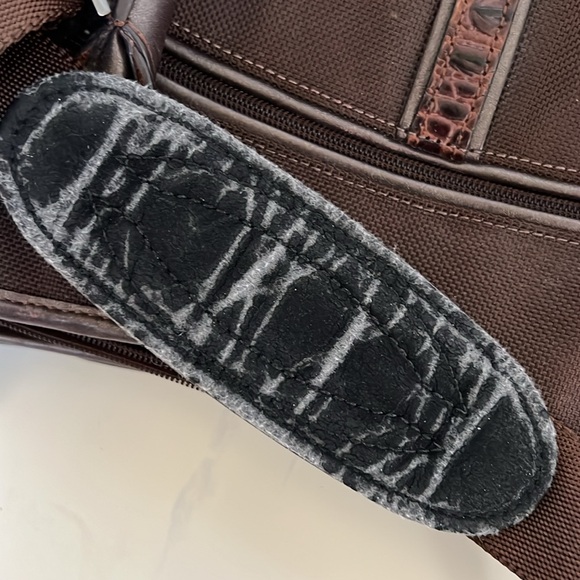 TUMI Women’s Brown Soft Multi Pocket Top Handle Crossbody Computer Bag w/ Pouch - Picture 12 of 12